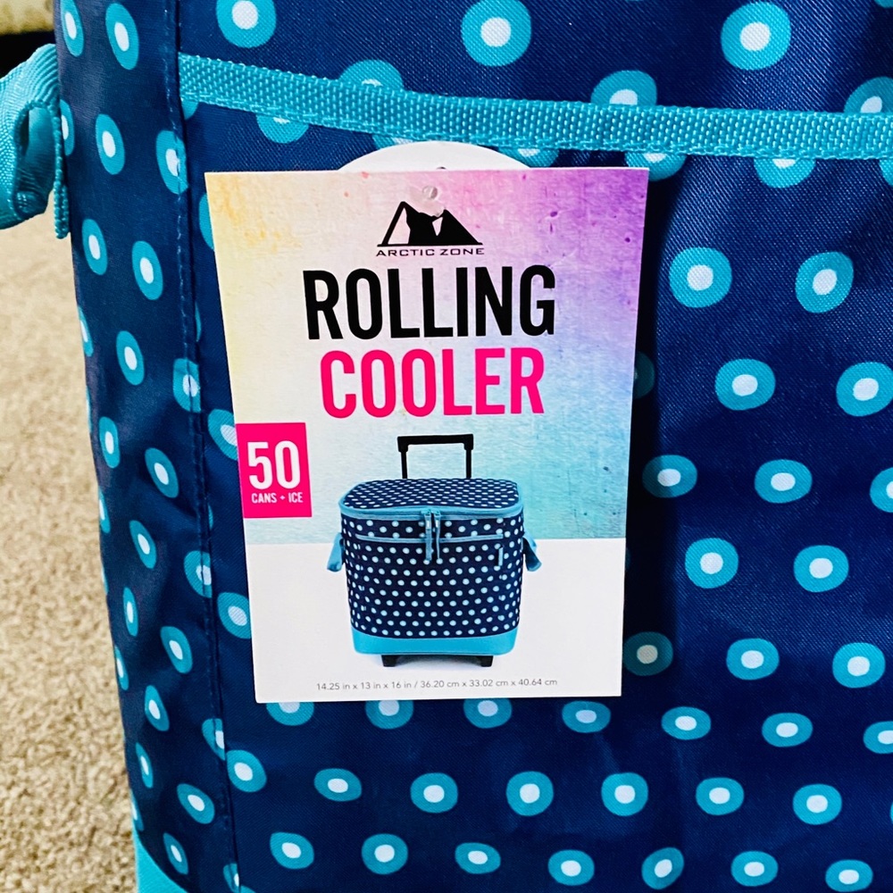 SOLD NWT Arctic Zone Rolling Cooler 50 Cans - Picture 2 of 7